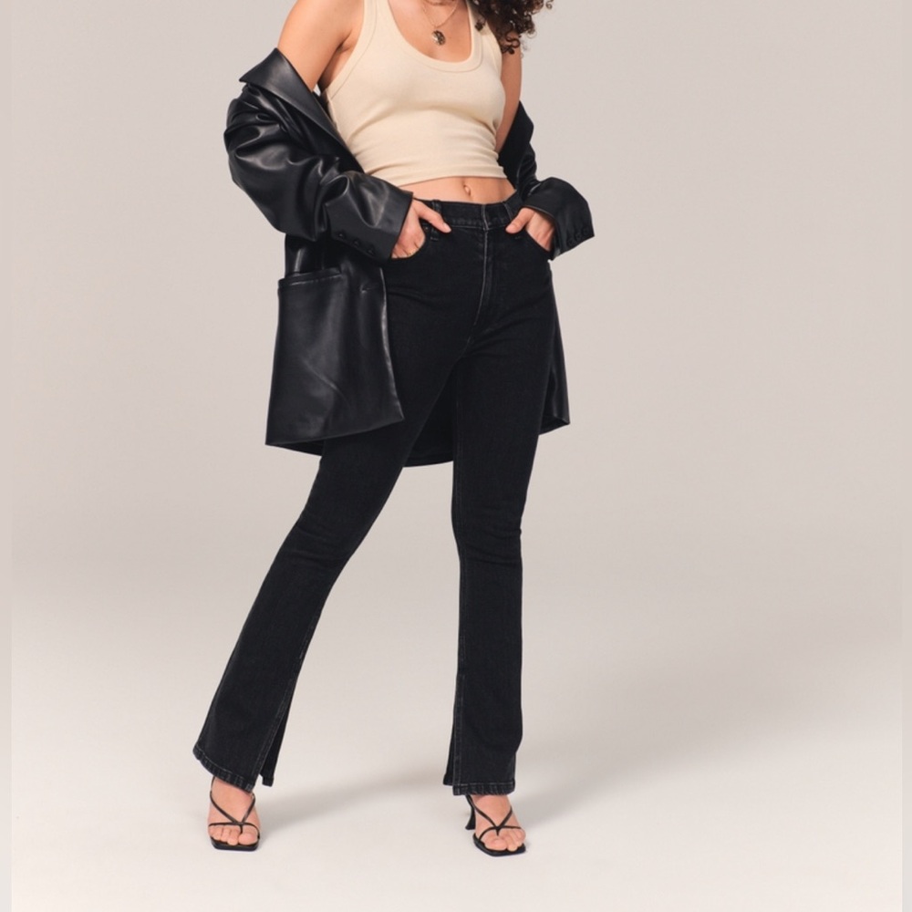 Abercrombie & Fitch Skinny high rise w/ vent hem. *6 SHORT* and CURVE LOVE